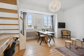 Come Stay 2BR Lejlighed nær Centrum & Togstation in Aalborg 